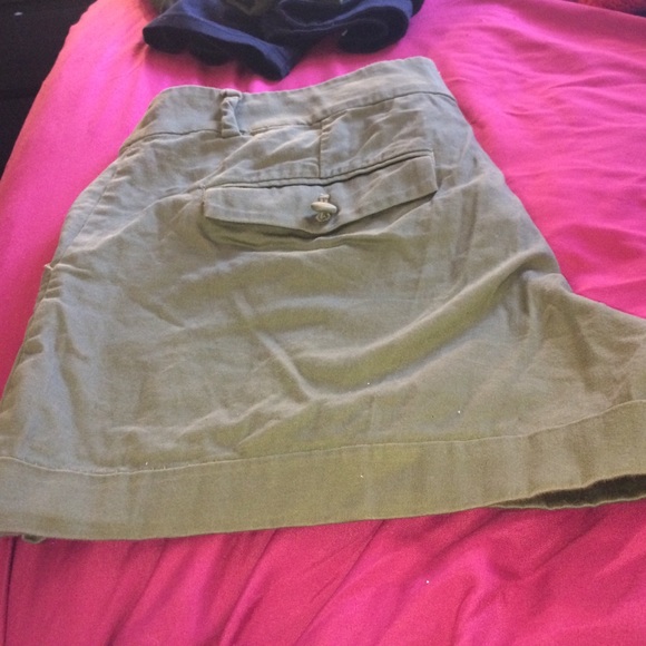 Short.   Firm - Picture 4 of 6